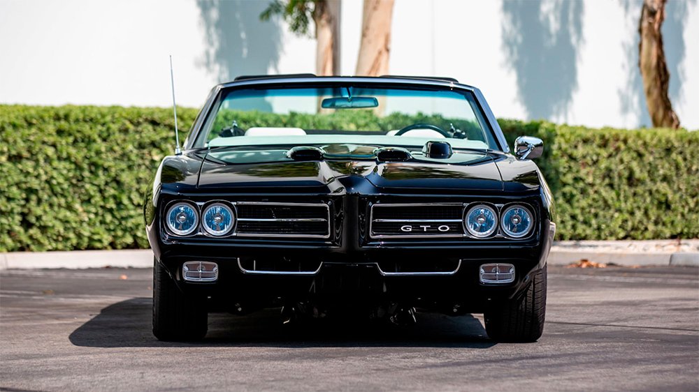 Val Kilmer's old 1969 Pontiac GTO convertible