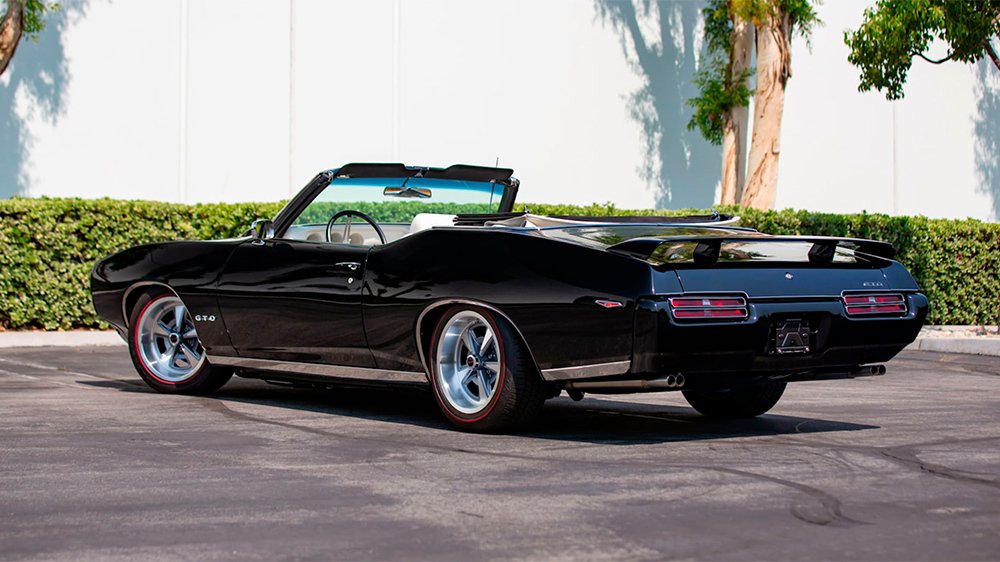 Val Kilmer's old 1969 Pontiac GTO convertible