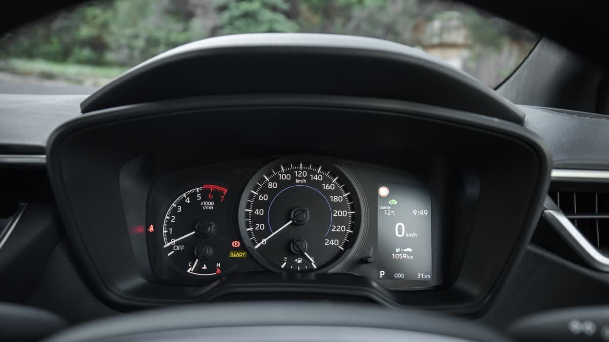 2021 Toyota Corolla Ascent Sport Hybrid review-1