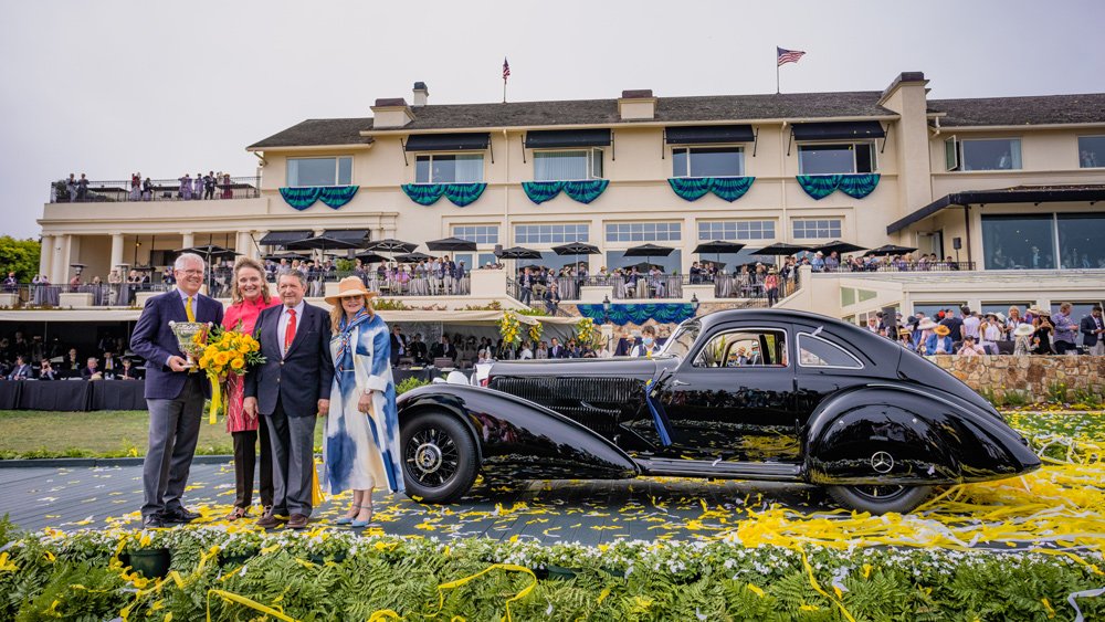 Arturo and Deborah Keller receive Best of Show for their 1938 Mercedes-Benz 540K Autobahn Kurier at the 70th Pebble Beach Concours d'Elegance.
