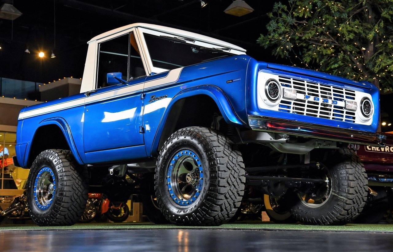 auction, Seven ‘Cars of Dreams’ consigned to Barrett-Jackson’s Houston auction, ClassicCars.com Journal
