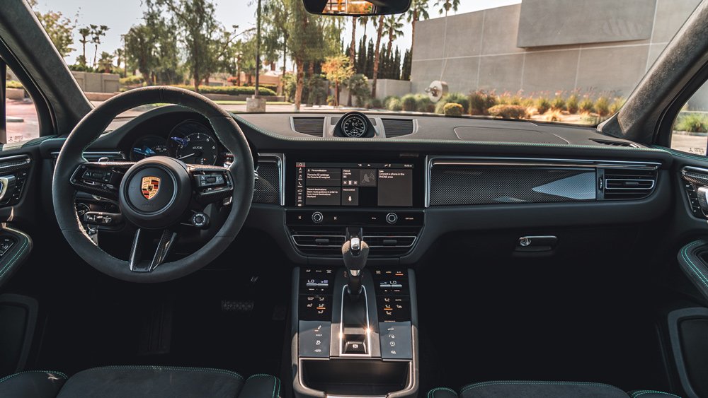 The interior of the 2022 Porsche Macan.