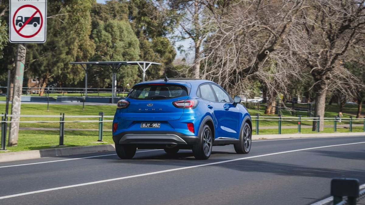 2021 Ford Puma v Kia Stonic GT-Line comparison-0