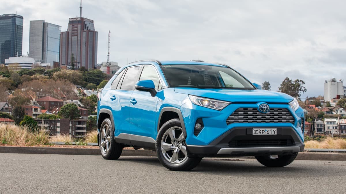 2021 Mazda CX-5 Maxx Sport 2WD v Toyota RAV4 GXL Hybrid comparison-1