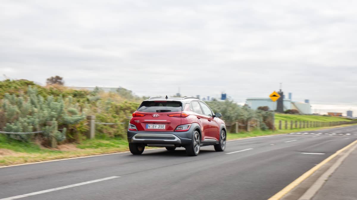 2021 Hyundai Kona Highlander v Nissan Juke Ti Energy Orange comparison-0