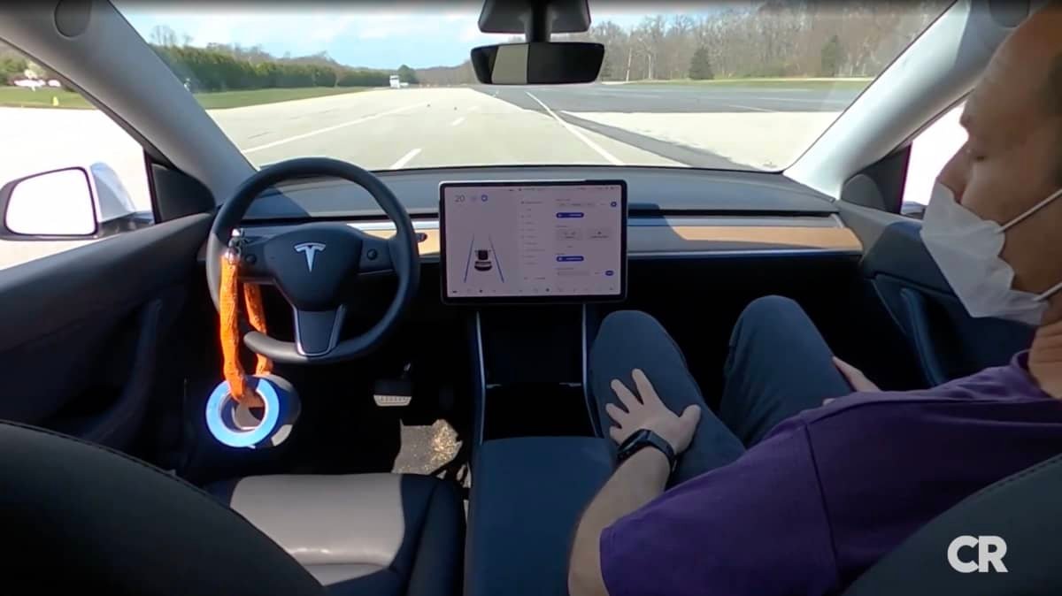 Tesla drivers take their eyes off the road when using Autopilot, study ...