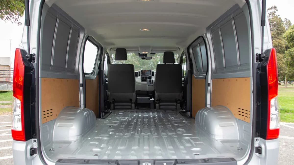 2021 Hyundai Staria Load v Toyota Hiace LWB on-paper comparison-1