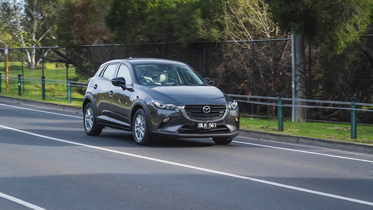 2021 Kia Stonic GT-Line v Mazda CX-3 Maxx Sport LE comparison-1