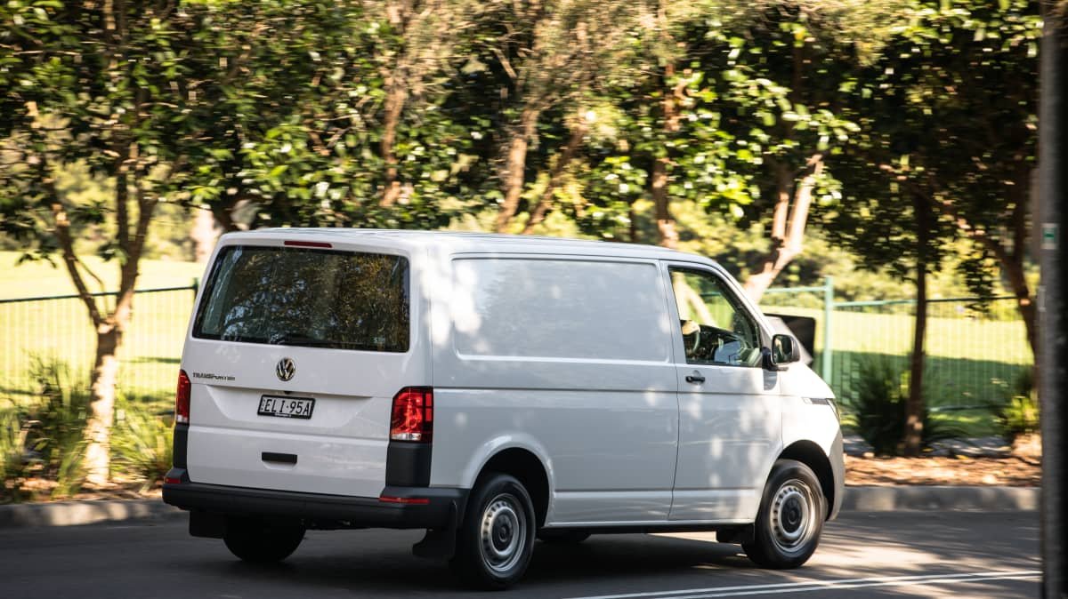 2021 Volkswagen Transporter TDI250 SWB manual review-1