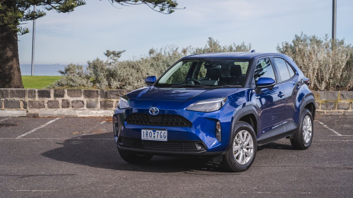 2021 Hyundai Venue Elite v Toyota Yaris Cross GX 2WD comparison-1