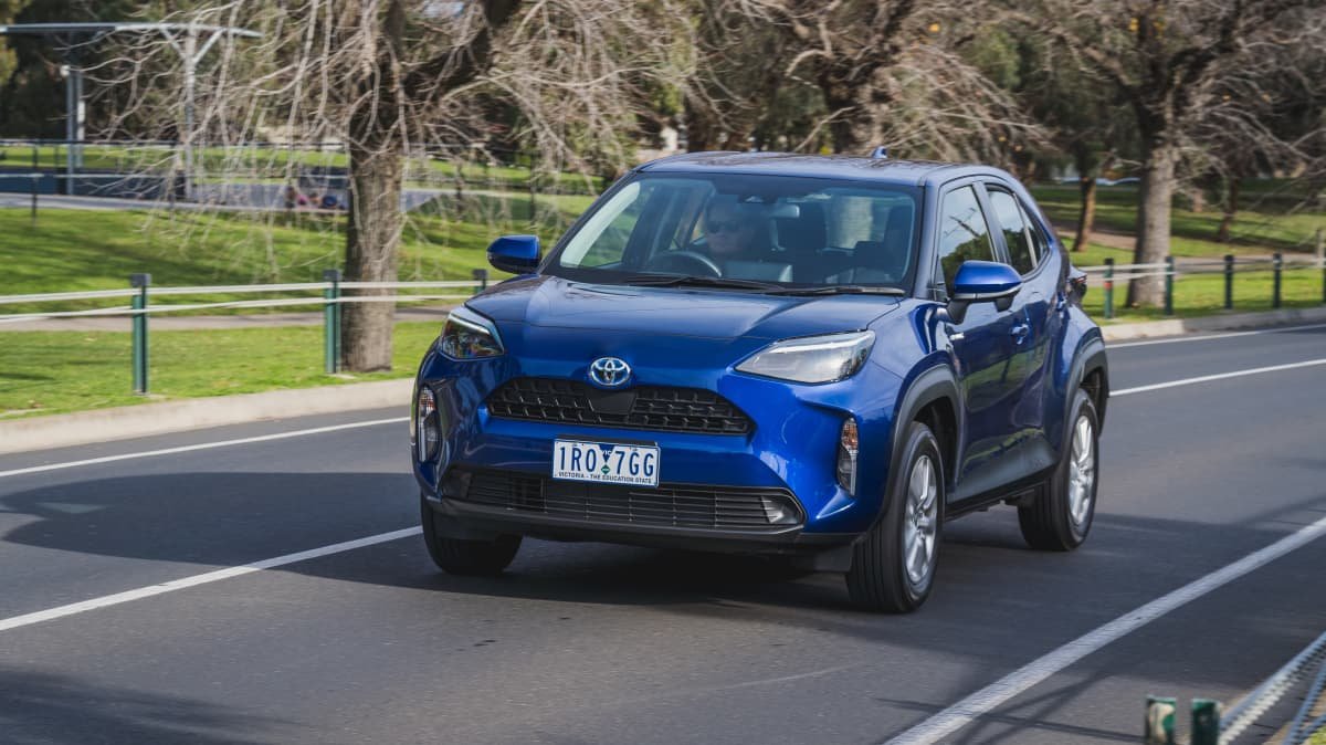 2021 Hyundai Venue Elite v Toyota Yaris Cross GX 2WD comparison-1
