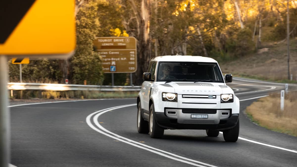 2022 Land Rover Defender 90 P300 review-0