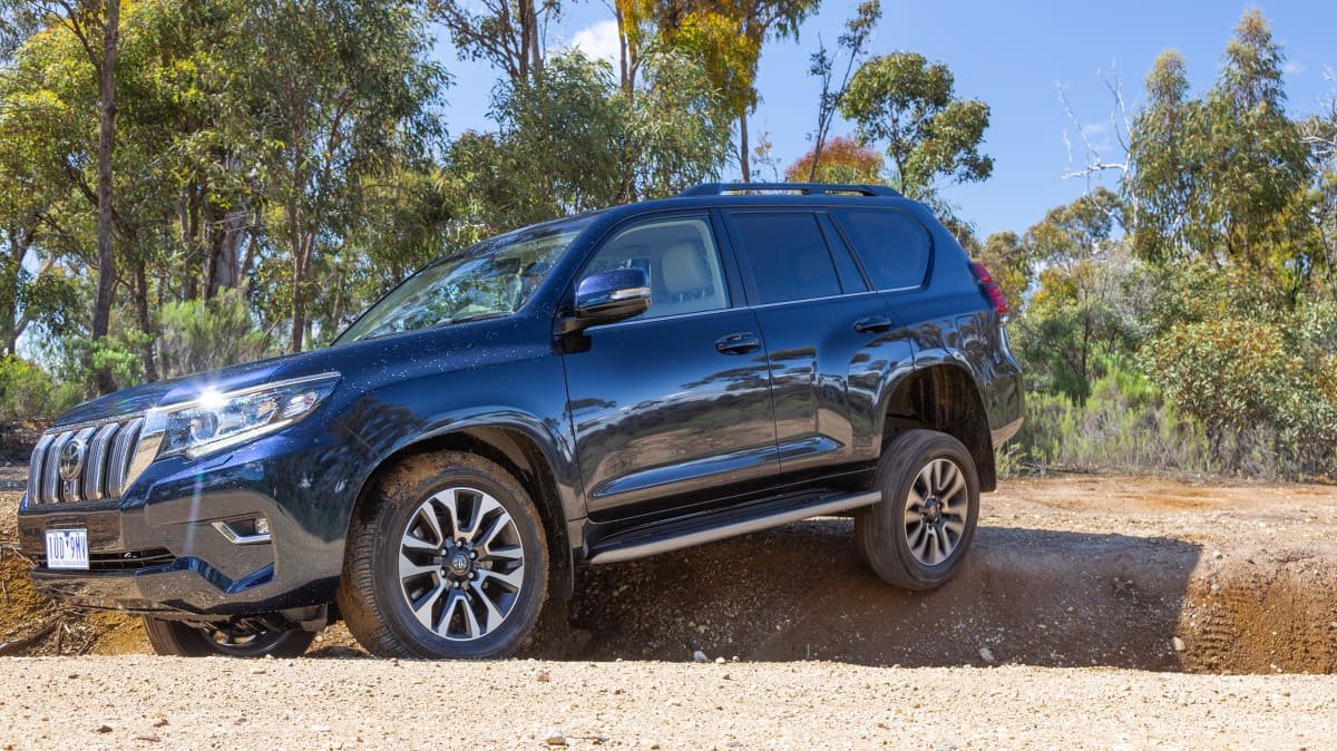 2021 Toyota LandCruiser Prado VX review-1