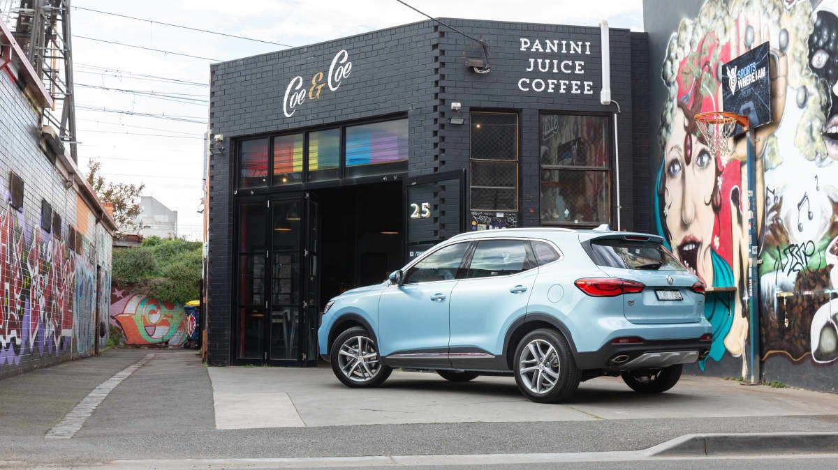 2021 MG HS PHEV v Mitsubishi Eclipse Cross Aspire PHEV-2