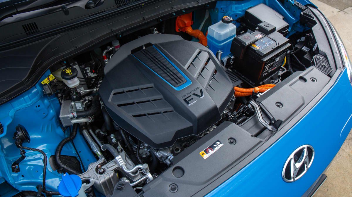 2021 Hyundai Kona Electric Highlander Extended Range review-3