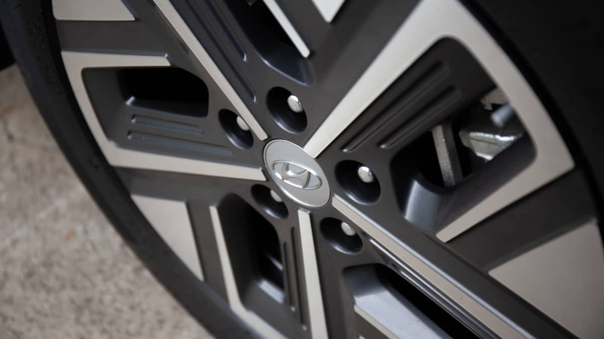 2021 Hyundai Kona Electric Highlander Extended Range review-0