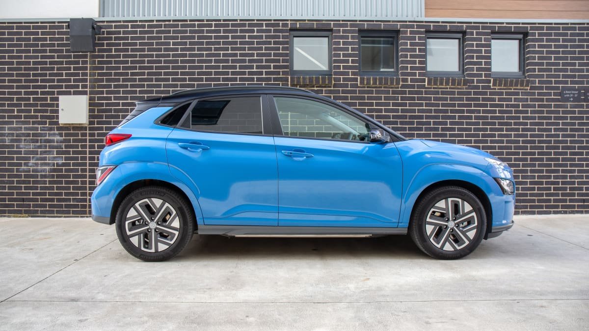 2021 Hyundai Kona Electric Highlander Extended Range review-1