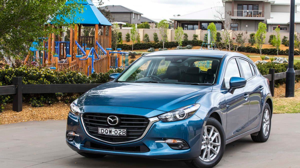 Mazda 3 static