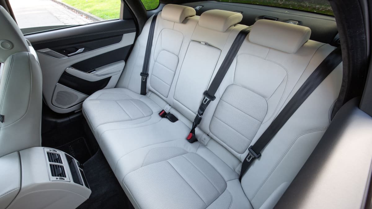 2021 Jaguar XF P300 AWD R-Dynamic HSE review-2