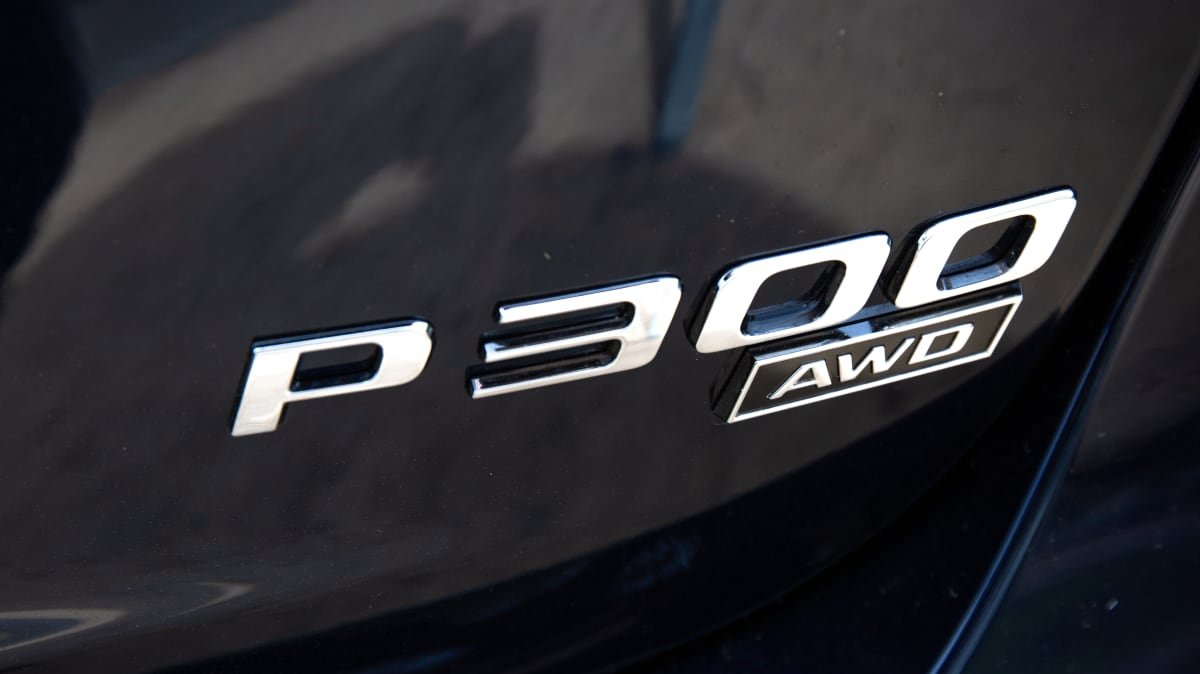 2021 Jaguar XF P300 AWD R-Dynamic HSE review-2