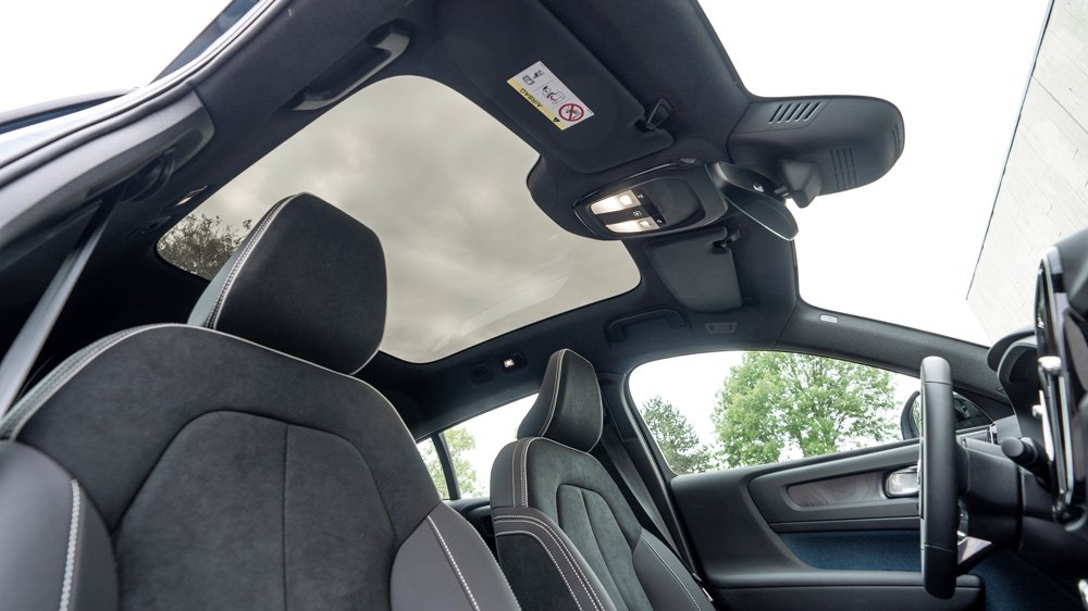 The interior of the 2022 Volvo C40 Recharge.