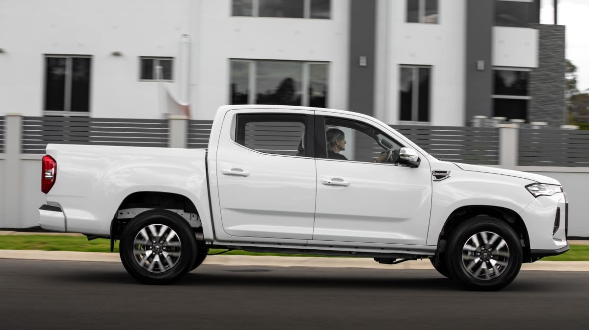 2022 LDV T60 Max Luxe review-1