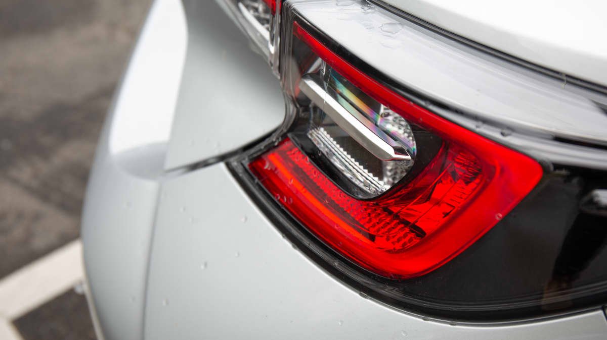 2021 Toyota Corolla ZR Hybrid hatchback review-2