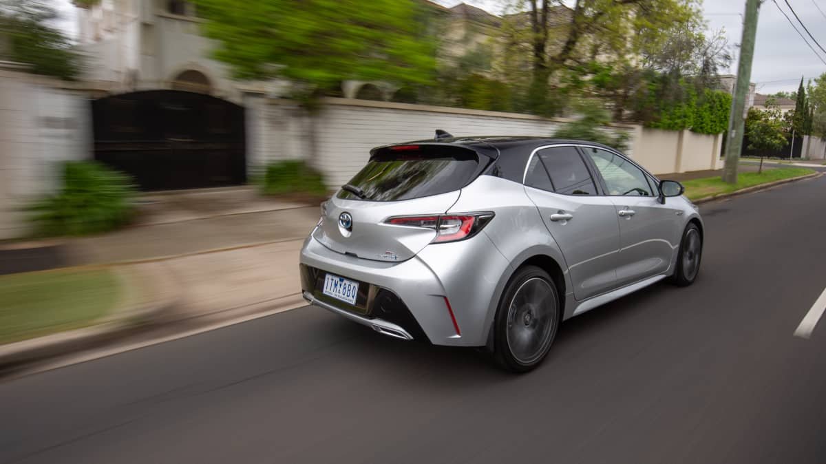 2021 Toyota Corolla ZR Hybrid hatchback review-1