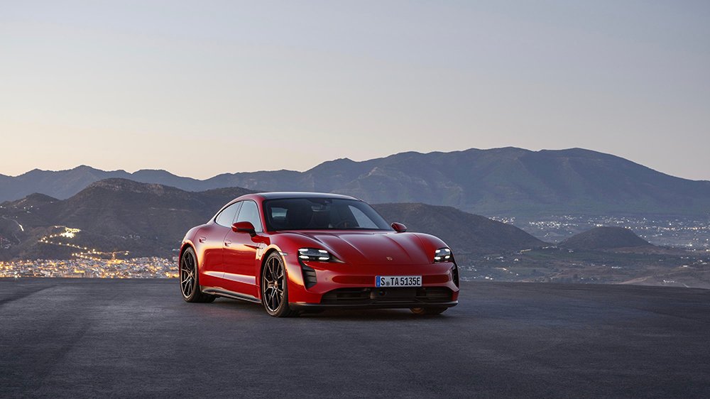 2022 Porsche Taycan GTS