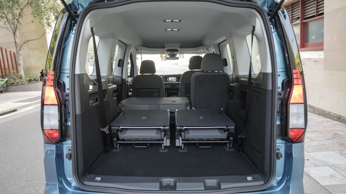 2022 Volkswagen Caddy people mover review-2