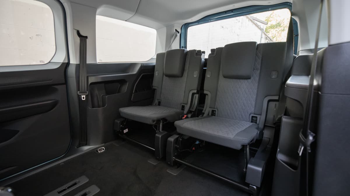 2022 Volkswagen Caddy people mover review-3