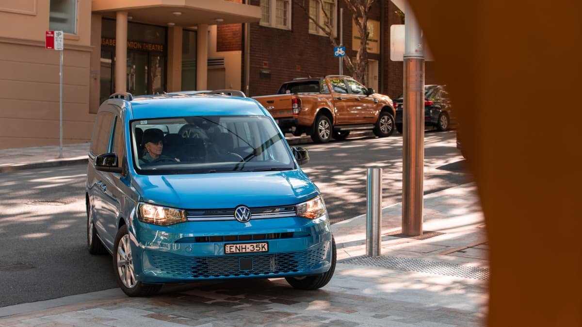2022 Volkswagen Caddy people mover review-0