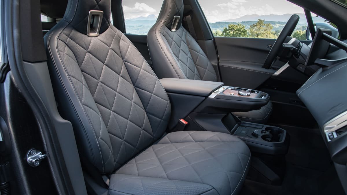BMW iX xDrive50 launch review-1