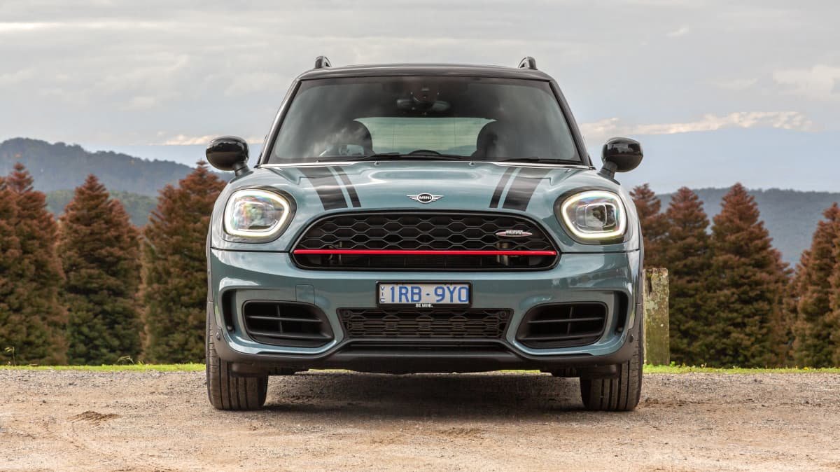 2021 Audi SQ2 v 2021 Mini Countryman comparison-1