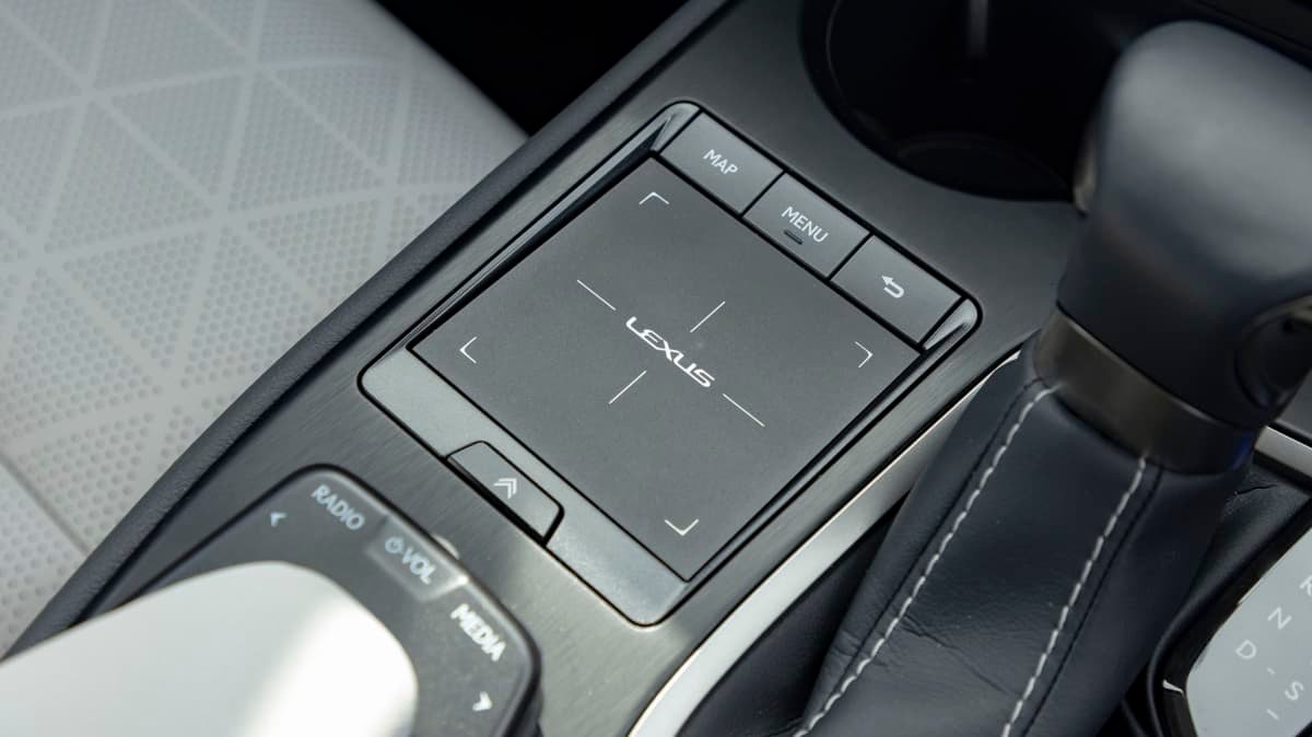 2021 Lexus UX250h Sports Luxury FWD review-3