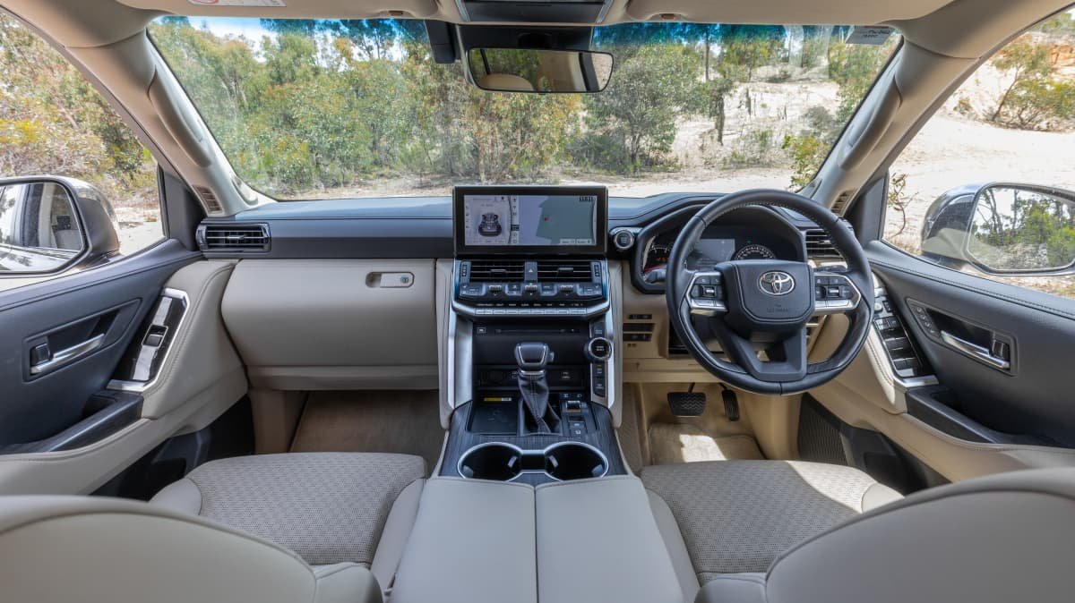 2022 Toyota LandCruiser Sahara ZX review-0
