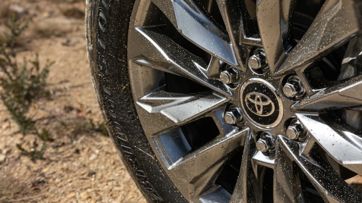 2022 Toyota LandCruiser Sahara ZX review-0