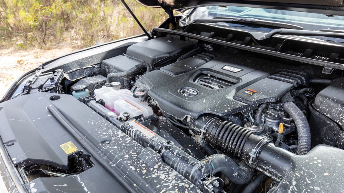 2022 Toyota LandCruiser Sahara ZX review-3