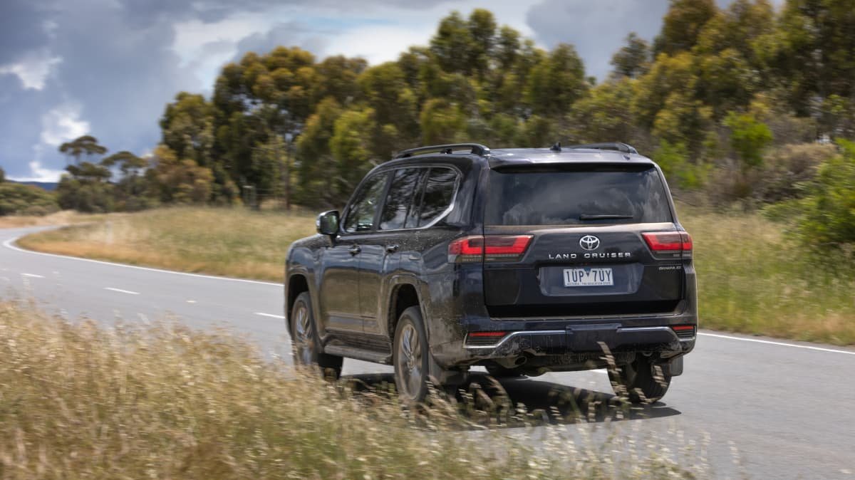 2022 Toyota LandCruiser Sahara ZX review-3
