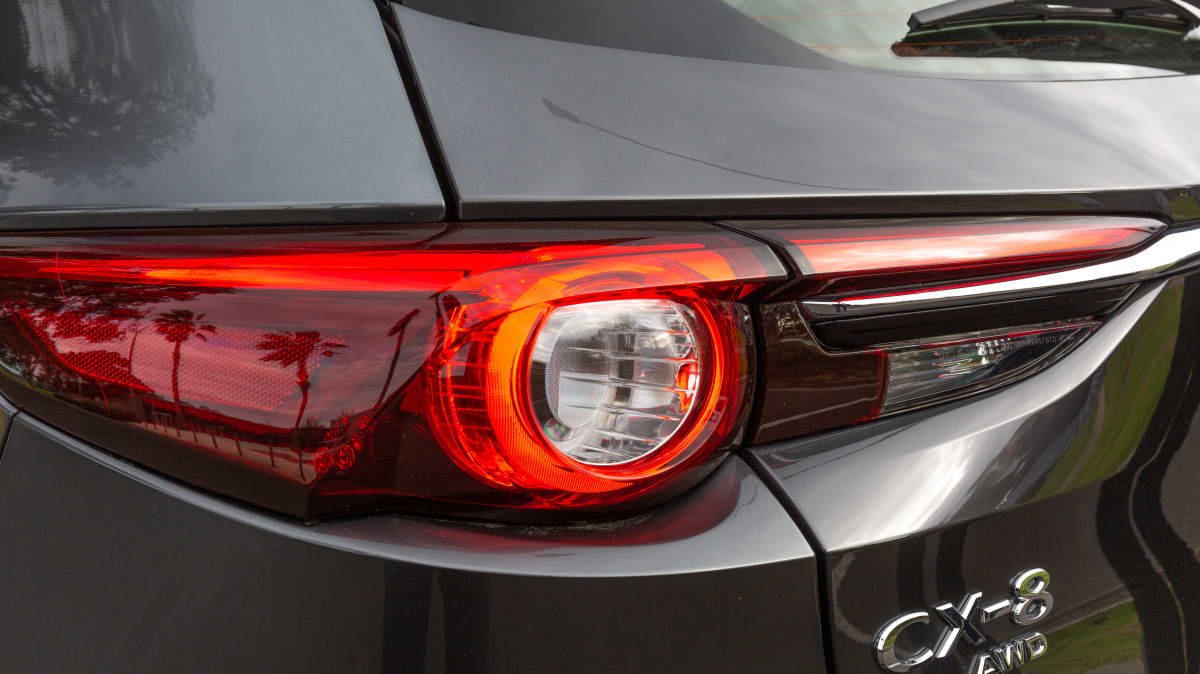 2021 Mazda CX-8 GT 2.2D v 2021 Kia Sorento GT-Line comparison-2