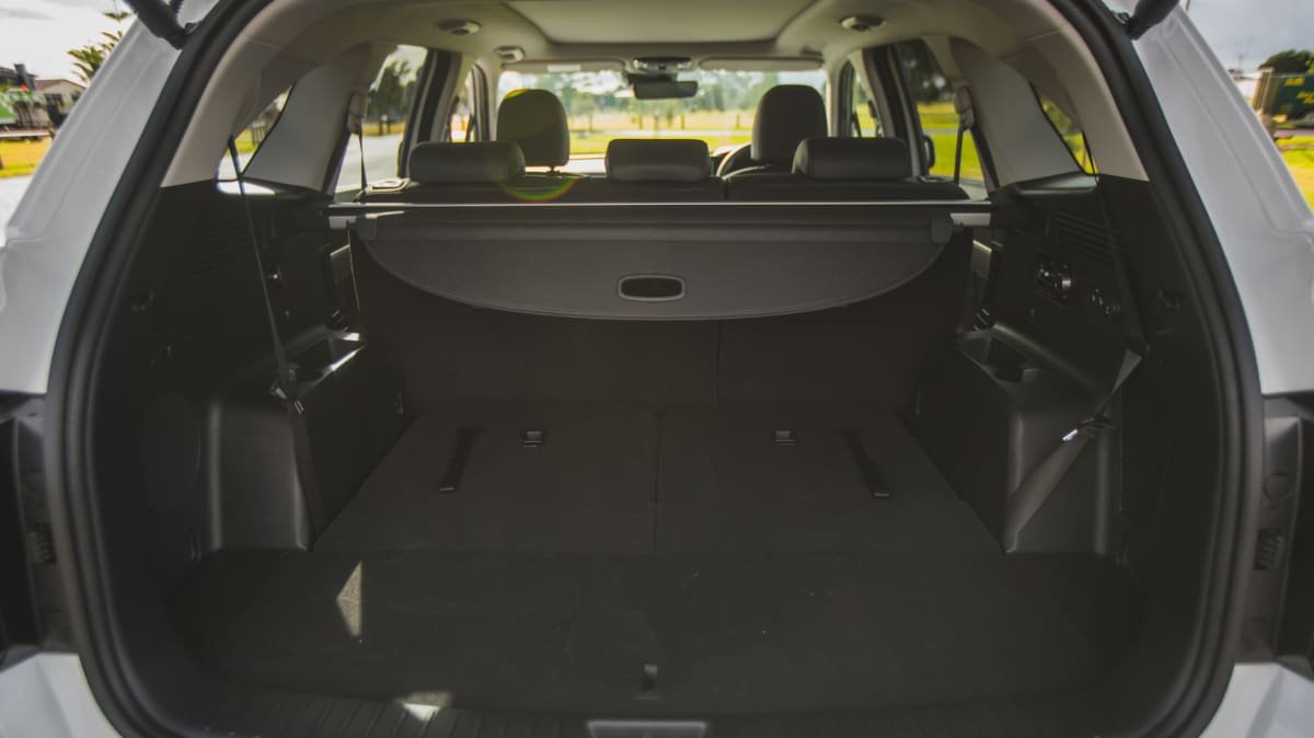 2021 Mazda CX-8 GT 2.2D v 2021 Kia Sorento GT-Line comparison-3