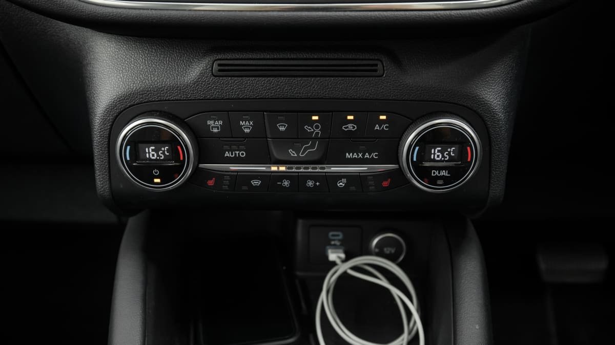 2021 Ford Escape Vignale review-2