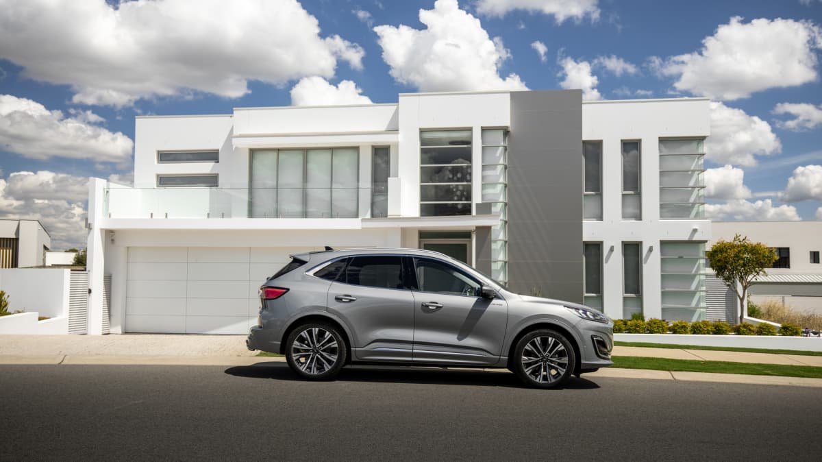 2021 Ford Escape Vignale review-1