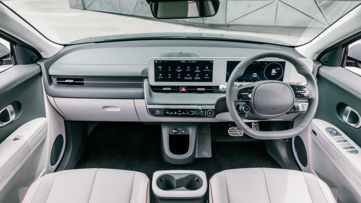 2022 Hyundai Ioniq 5 2WD review-0
