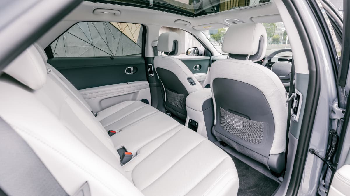 2022 Hyundai Ioniq 5 2WD review-2
