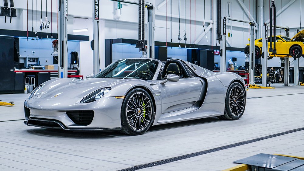 2015 Porsche 918 Spyder