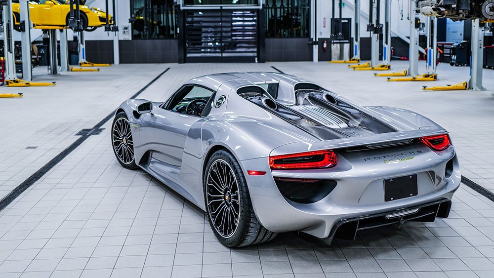2015 Porsche 918 Spyder