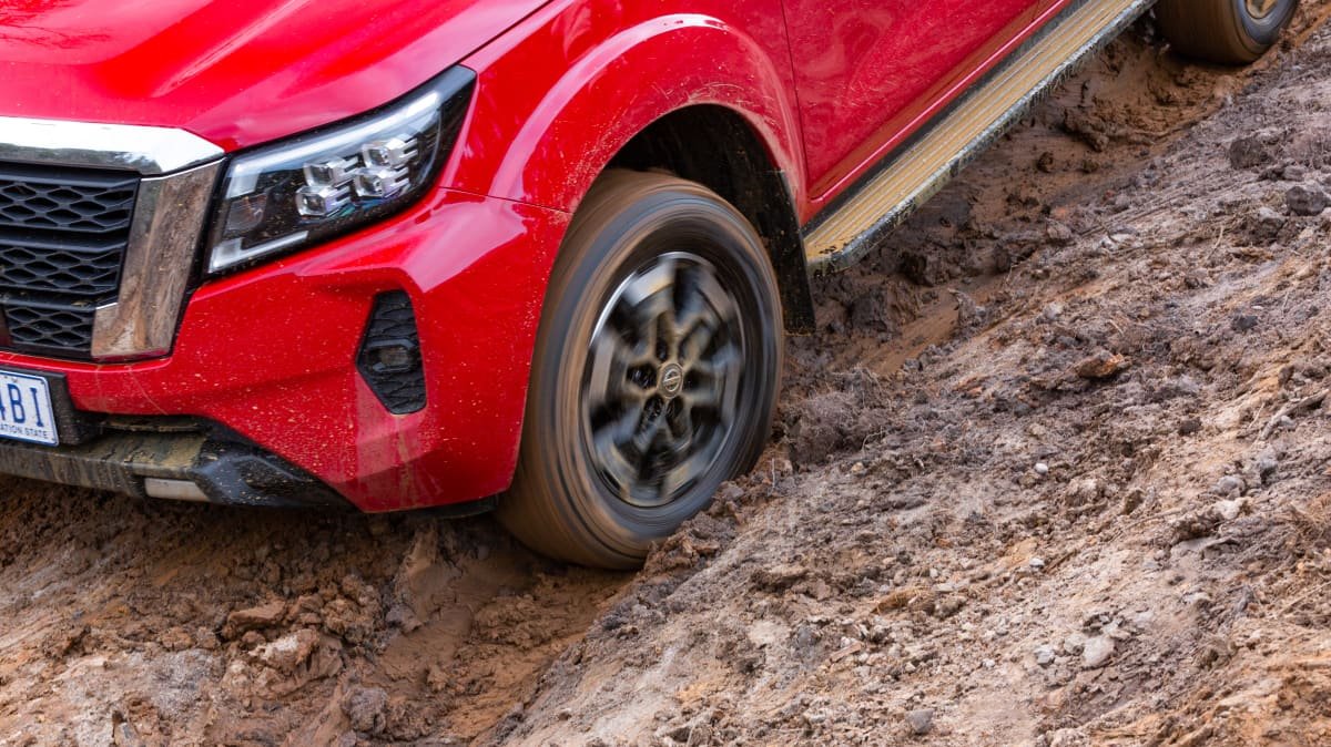 2021 Nissan Navara ST-X 4×4 review-0