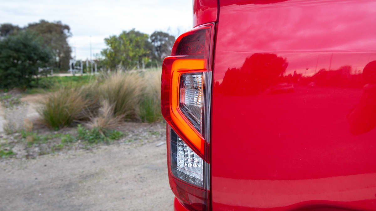 2021 Nissan Navara ST-X 4×4 review-2