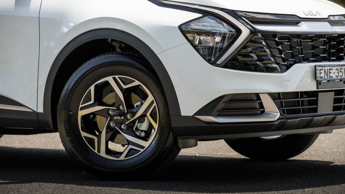 2022 Kia Sportage S manual review-0